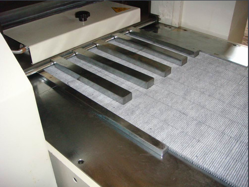 1.5 KW Oil Filter Pleating  Machine , Pleating Height 5mm - 55mm